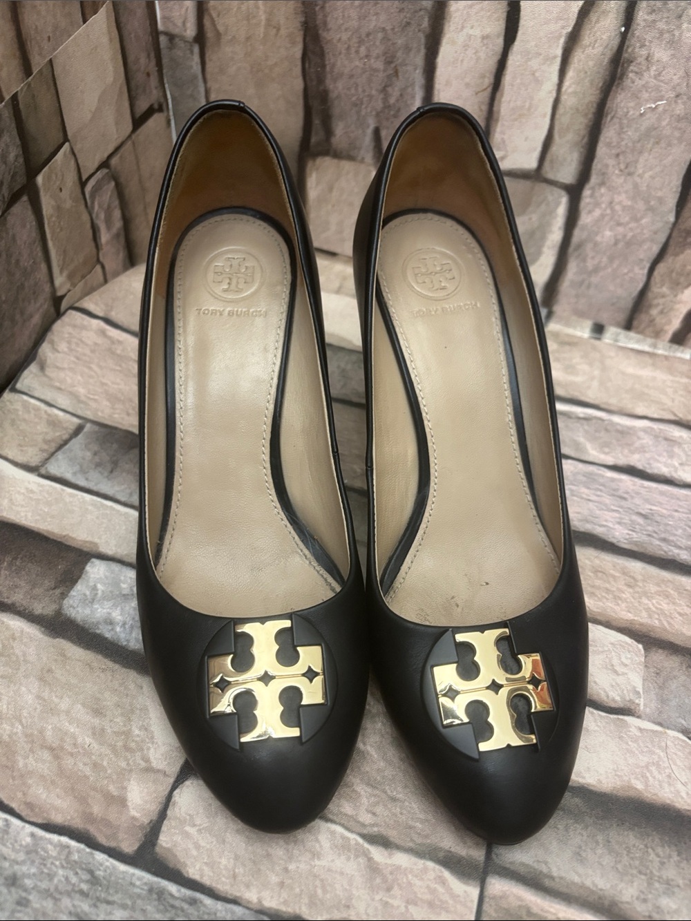 Tory Burch Luna leather wedge pumps size 8